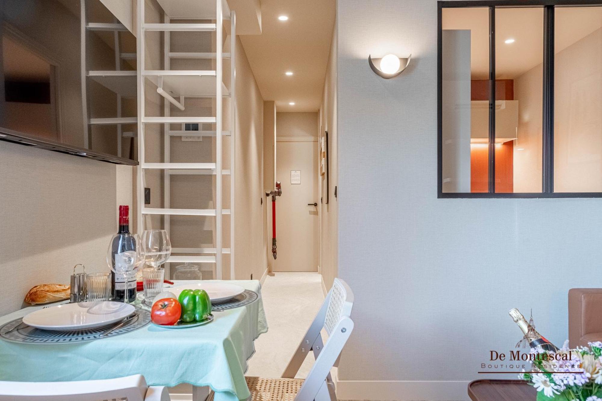 De Montescal Montparnasse Ac In A Prime Location 22 -36m2 Appartement