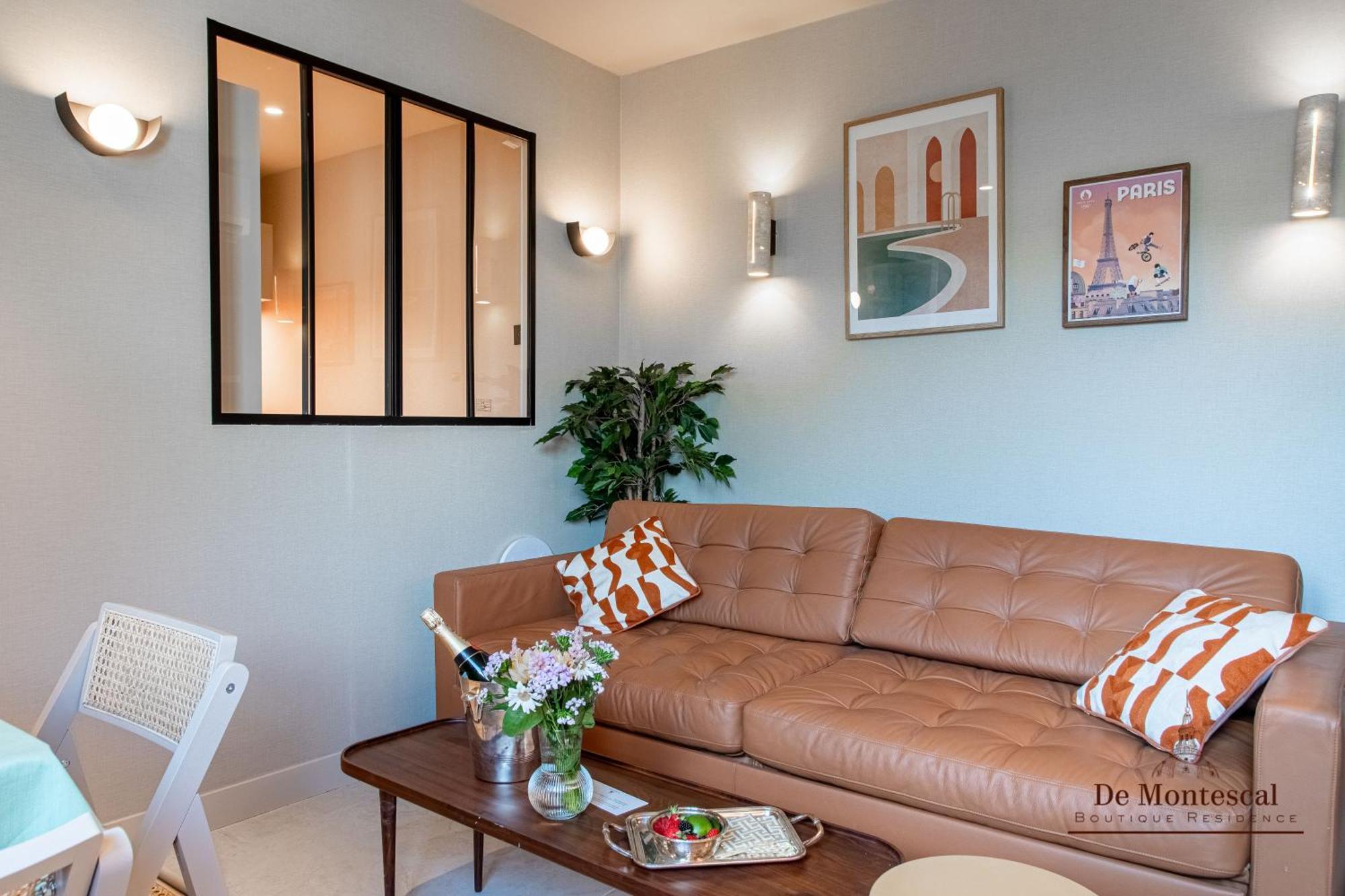 Appartement De Montescal Montparnasse Ac In A Prime Location 22 -36m2 *
