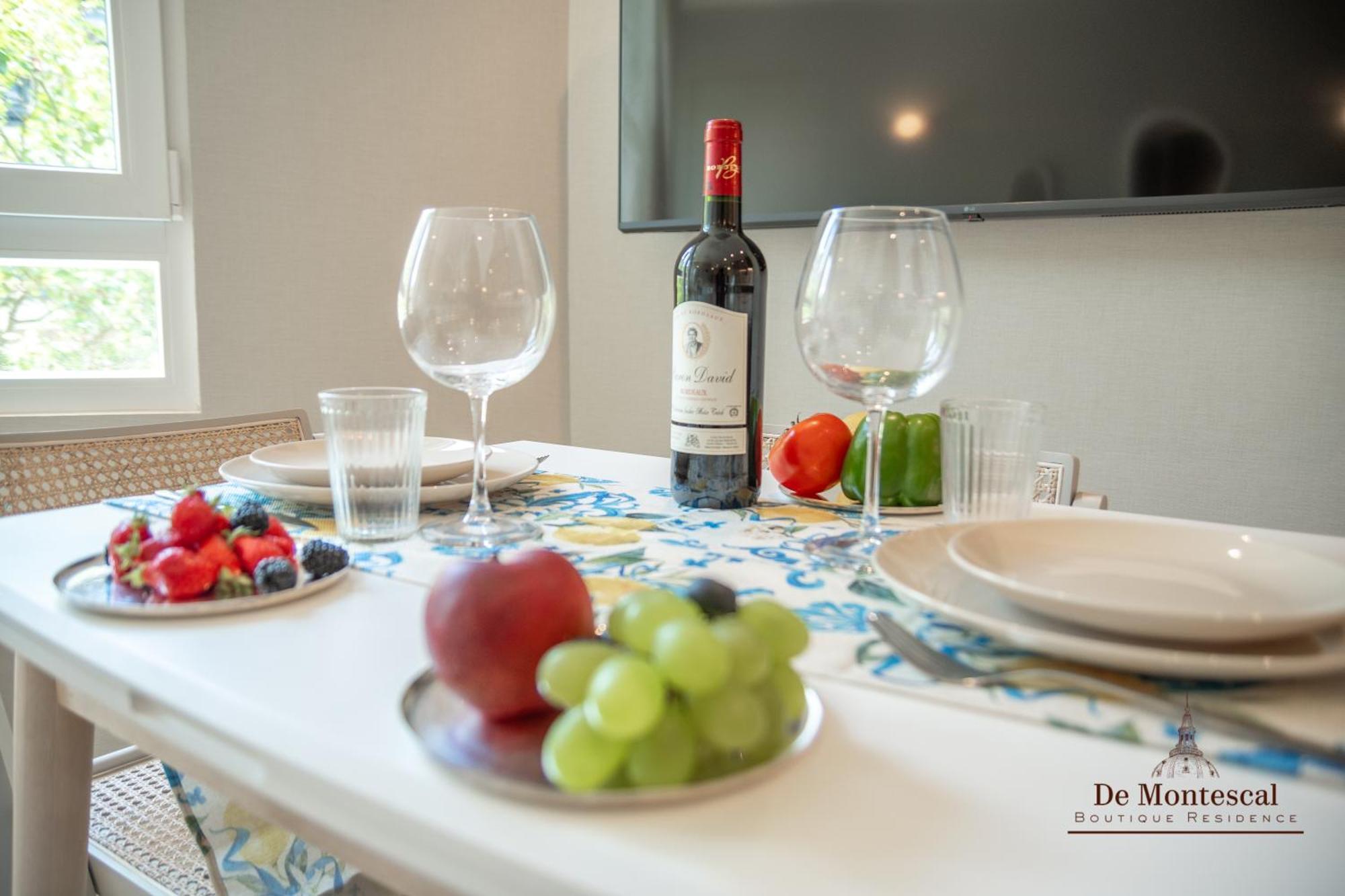 Appartement De Montescal Montparnasse Ac In A Prime Location 22 -36m2 Paris
